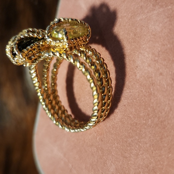 Stunning 3 Coloured Gemstone Ring - Picture 3 of 5